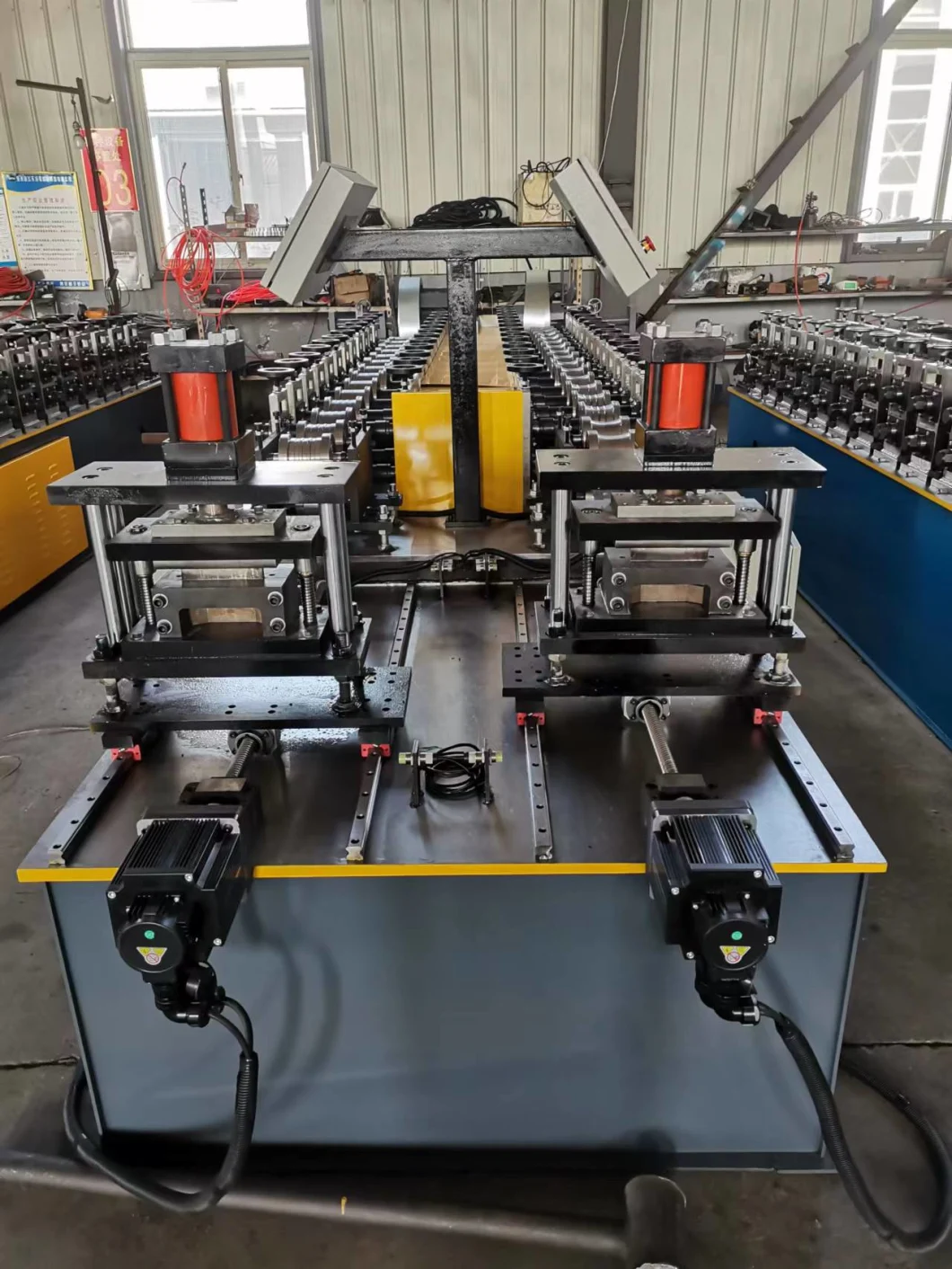 Roll Forming Machine, Steel Cold Rolling Forming Production Line for Cu Steel Keel